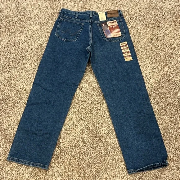 NWT! Wrangler Jeans. SZ 34x30 - Picture 6 of 7